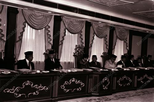 YANG DI-PERTUAN AGONG