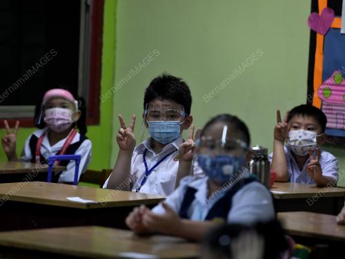 PEMBUKAAN SEKOLAH