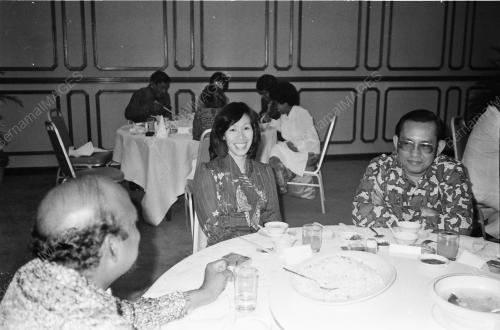 DR. LING LIONG SIK