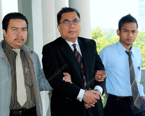 DATUK MOHAMAD DAUD DOL