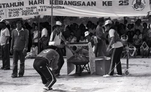SUKANEKA BERNAMA