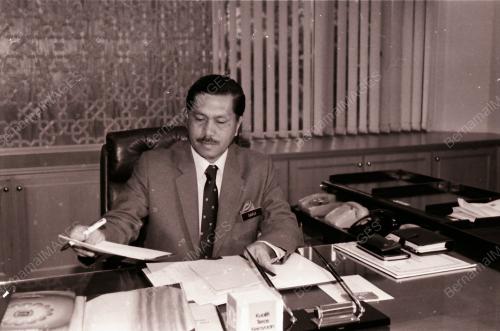 DATUK AHMAD SARJI (KSN)