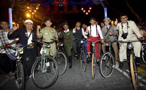 KL01_02022014_CAR_FREE