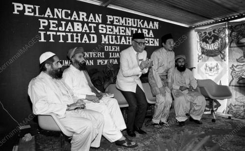 KL01_02072015_GHAZALI_SHAFIE