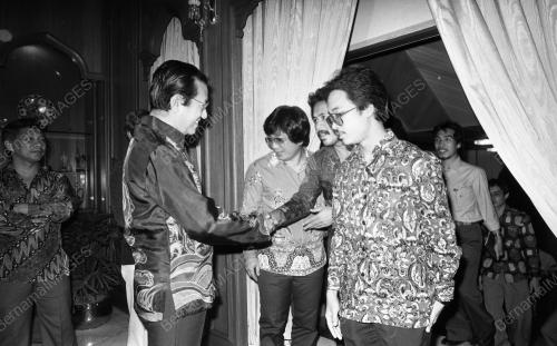 KL01_02072015_MAKAN_MALAM