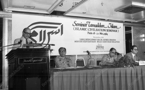 KL01_02072015_SANUSI_JUNIT