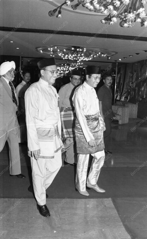 KL01_02072015_SEMINAR_EKONOMI
