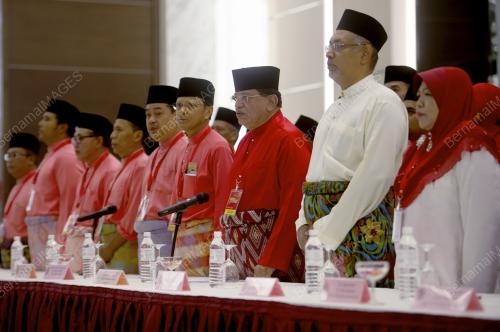 KL01_02082015_UMNO