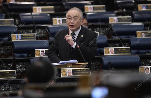 DATUK SERI DR WEE KA SIONG