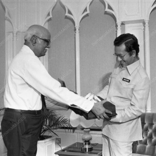 KL01_02102015_DATUK_MAHATHIR