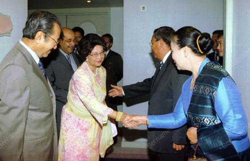 KL01_03022016_PM_PM_LAOS