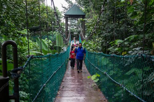 KL01_03092017_TAMAN_RIMBA