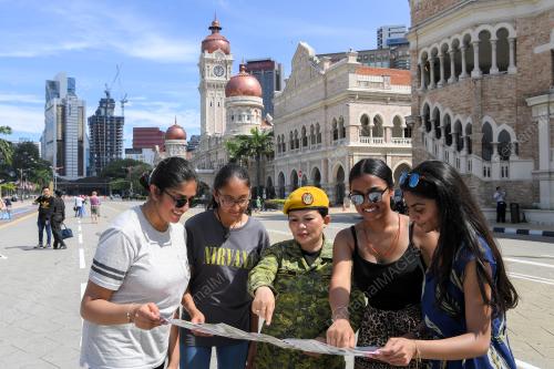 TAHUN MELAWAT MALAYSIA 2020
