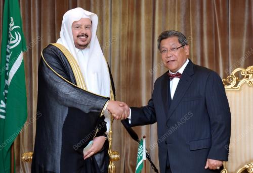 KL01_04052016_PARLIMEN