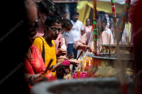 TINJAUAN HARI WESAK