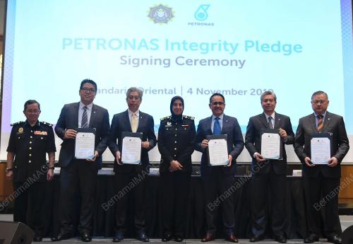 KL01_04112019_DIALOG_BN201911036391