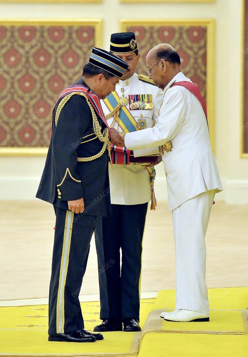 KL01_04122014_AGONG_PINGAT