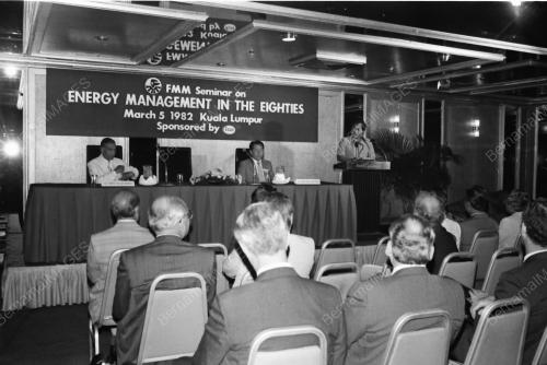 Leo Mogie rasmi Seminar
