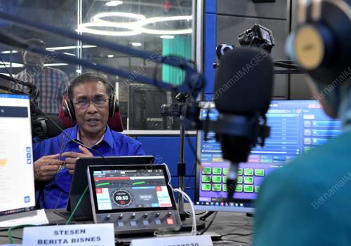 DATUK SERI TAKIYUDDIN HASSAN