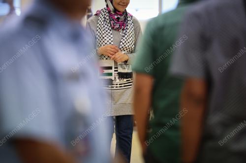 RAKYAT PALESTIN TERIMA RAWATAN DI MALAYSIA