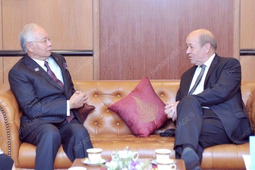 KL01_05112014_PM_FRANCE