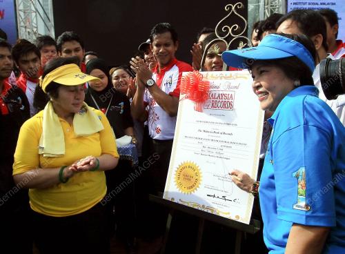 ROSMAH MANSOR