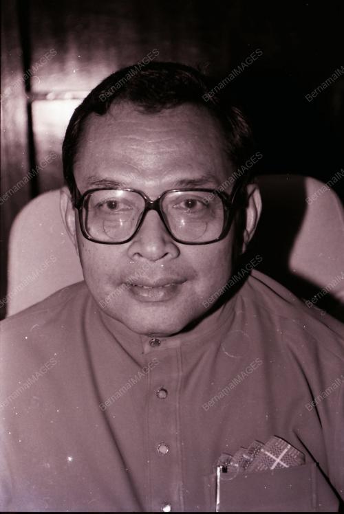 TAN SRI AINUDDIN WAHID
