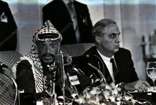 SIDANG AKHBAR YASSER ARAFAT