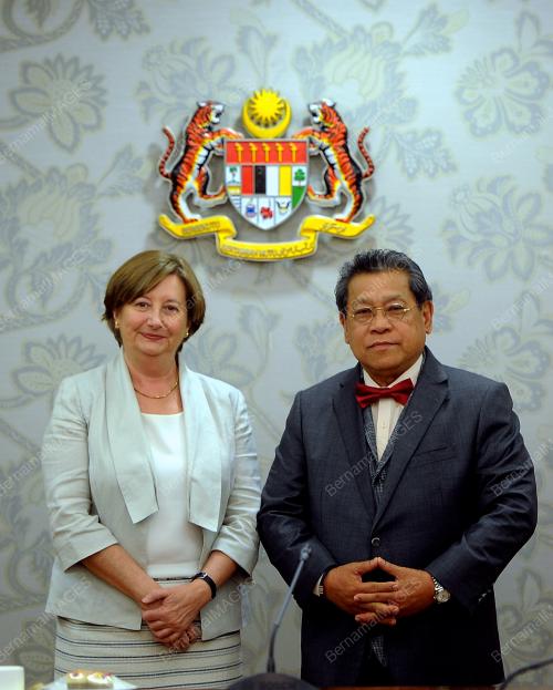KL01_06042017_ICC_PARLIMEN