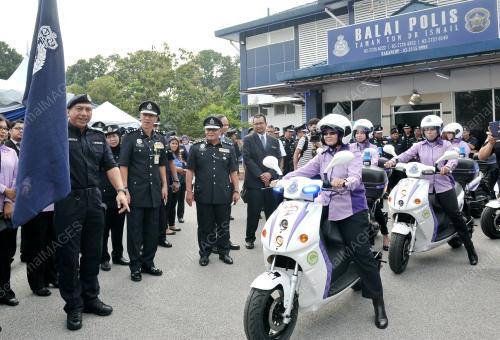 KL01_07012015_POLIS_SKUTER