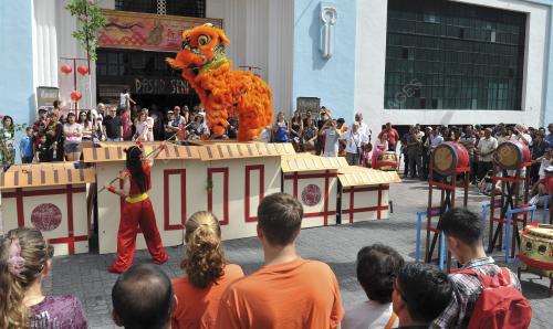 KL01_07022016_TARIAN_SINGA