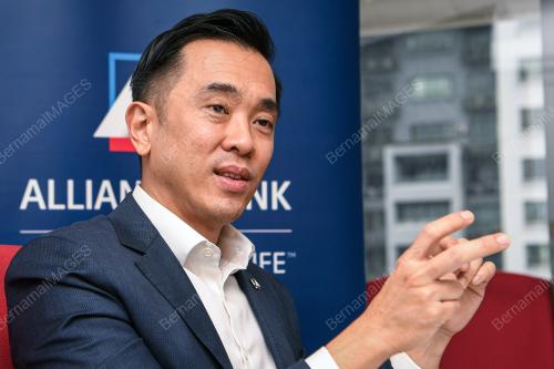 DR AARON SUM WEI WERN