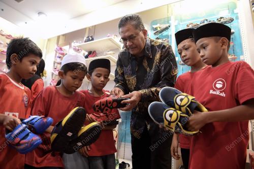 KL01_07062018_BERNAMA_KASUT