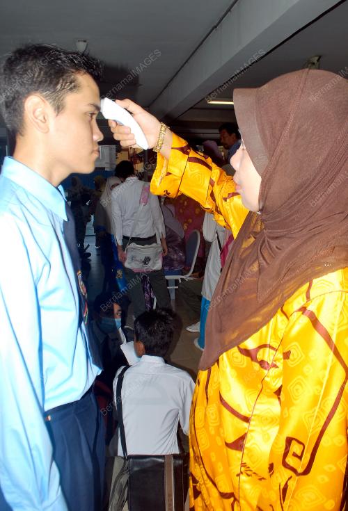 PELAJAR PMR SMK SEKSYEN 5