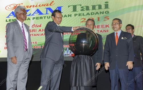 KL01_07122015_PELANCARAN