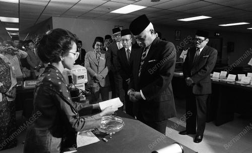 KL01_08012015_AGONG_IMIGRESEN