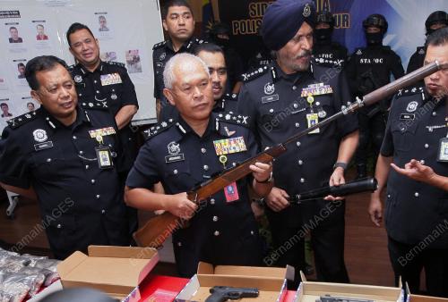 KL01_08022017_MOHMAD_SALLEH