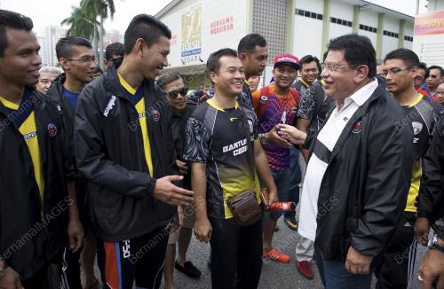 KL01_08032015_PEMUDA
