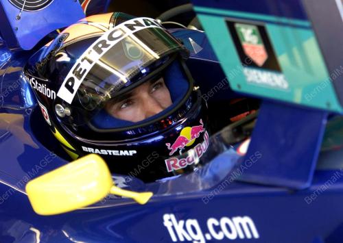 RED BULL SAUBER PETRONAS RACING CAR