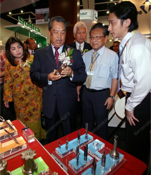 MUHYIDDIN MOHD YASSIN