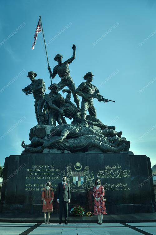 UKRAINE_HARI MEMPERINGATI MANGSA PERANG DUNIA KEDUA