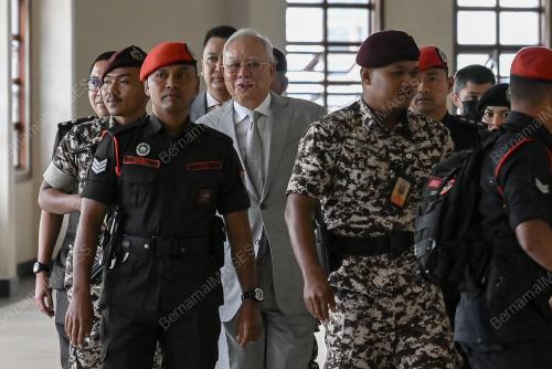 DATUK SERI NAJIB TUN RAZAK