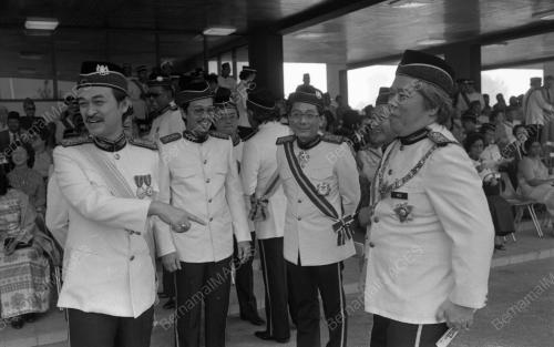 KL01_09032015_AGONG_RASMI002