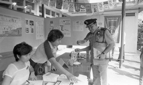 KL01_09032015_HARI_TERBUKA