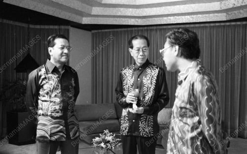 KL01_09032015_MAKAN_MALAM