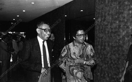 KL01_09032015_PERJUMPAAN