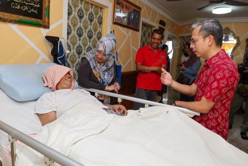 FAHMI FADZIL