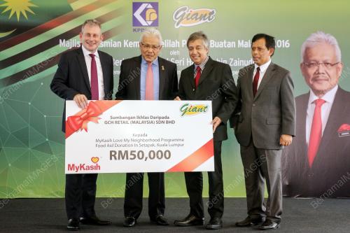 KL01_09052016_HAMZAH_GIANT