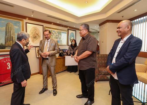 TAN SRI DR TAY AH LEK