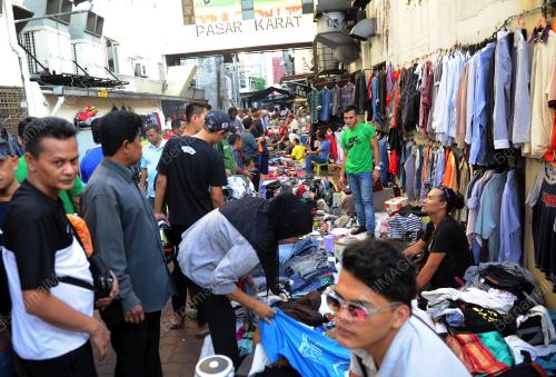 KL01_10012016_PASAR_KARAT